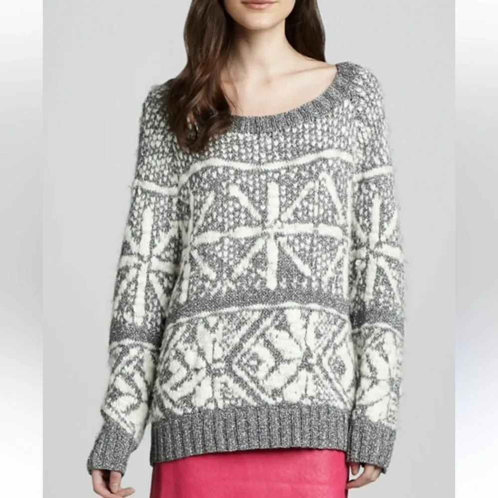 Alice + Olivia Boat Neck Lucille Snowflake Sweater-Silver/Cream - Size M